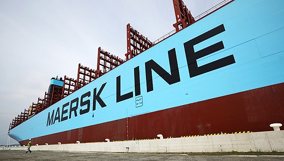 FC president names first menthaol container ship laura Maersk